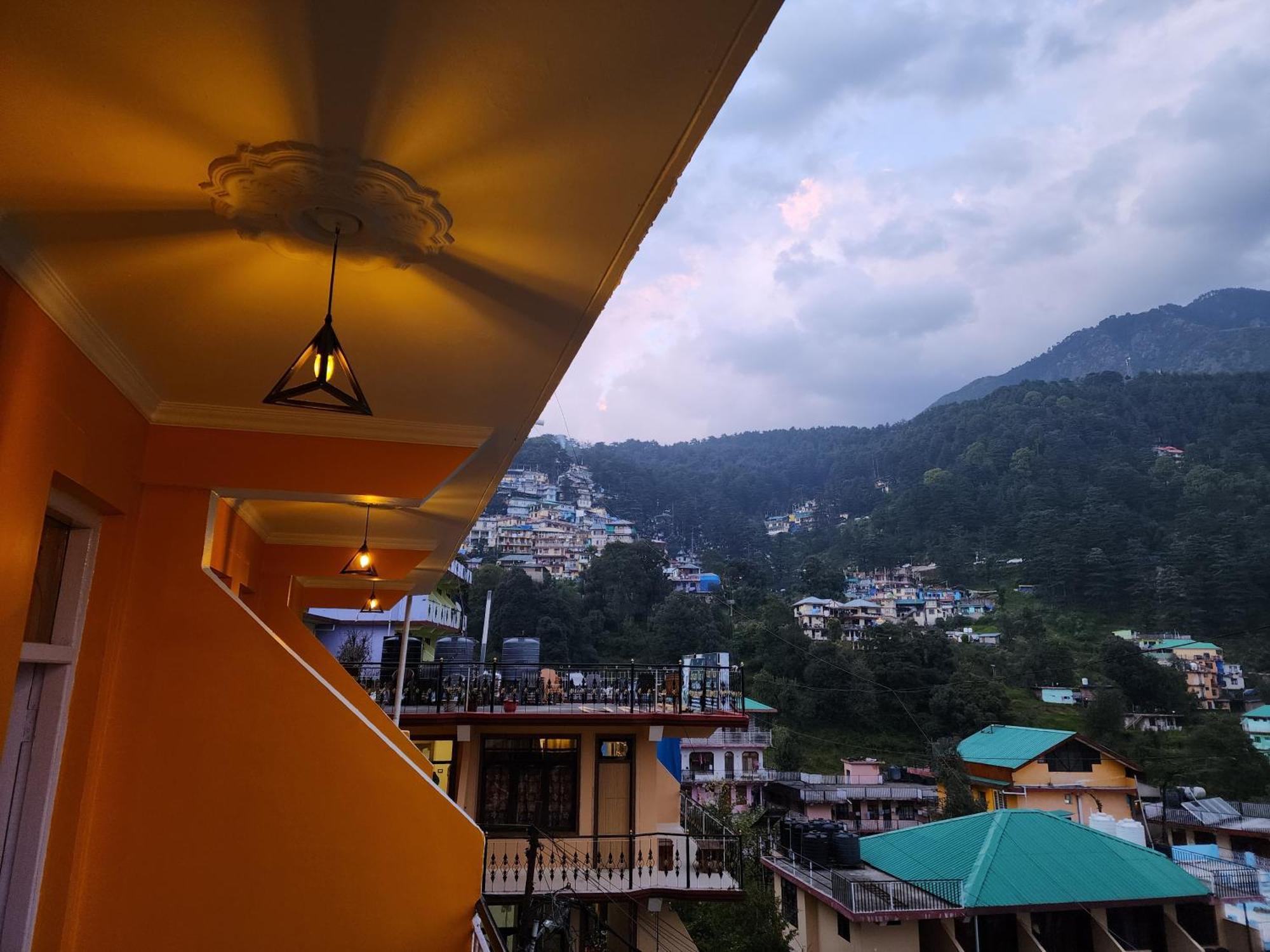 The Bougainvillea, Mcleodganj Dharamsala Exteriér fotografie